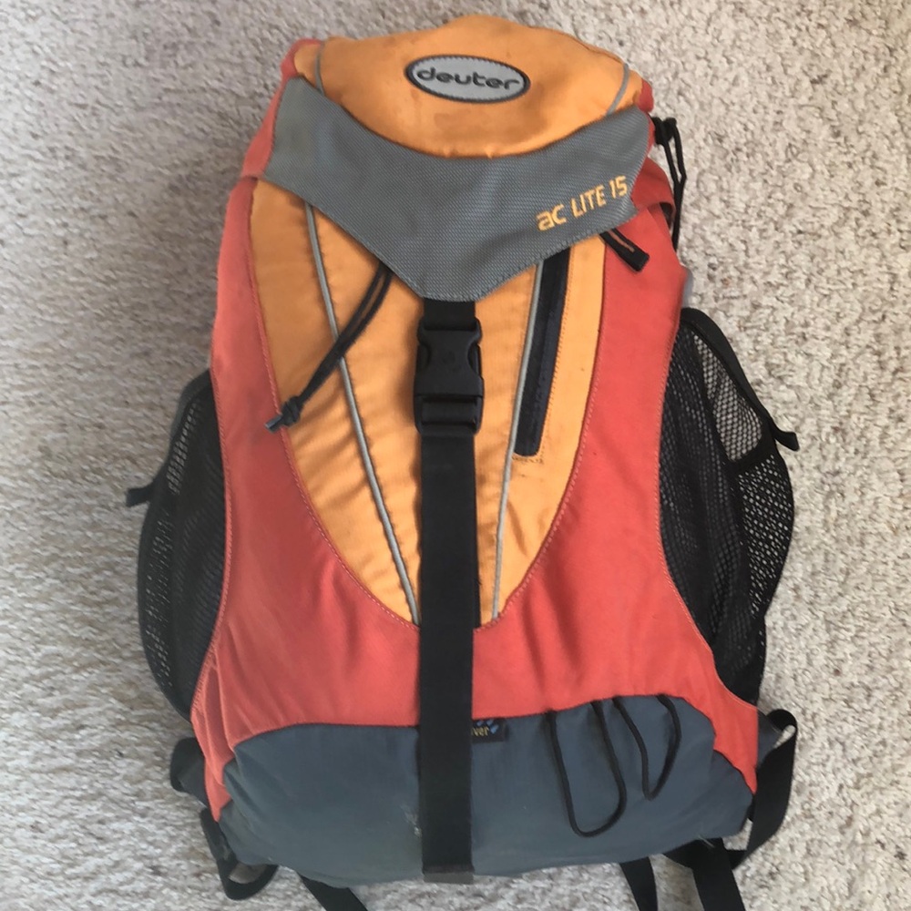 15 liter Detuer women’s backpack